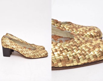 Escarpins en cuir tissés dorés et bronze à gros talons vintage des années 90