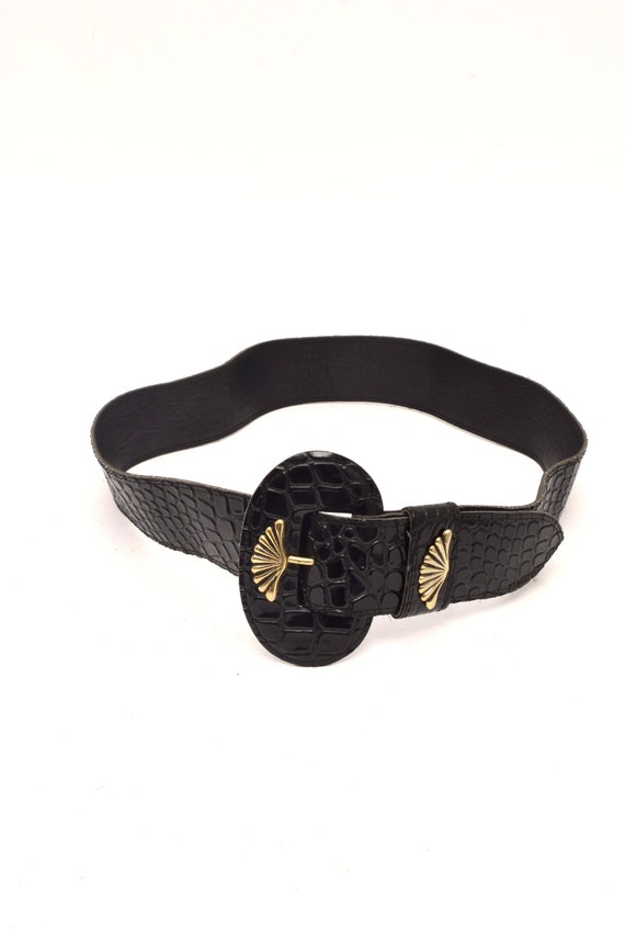 Vintage 80s Black Alligator Faux Leather Belt With Gold  display picture 3