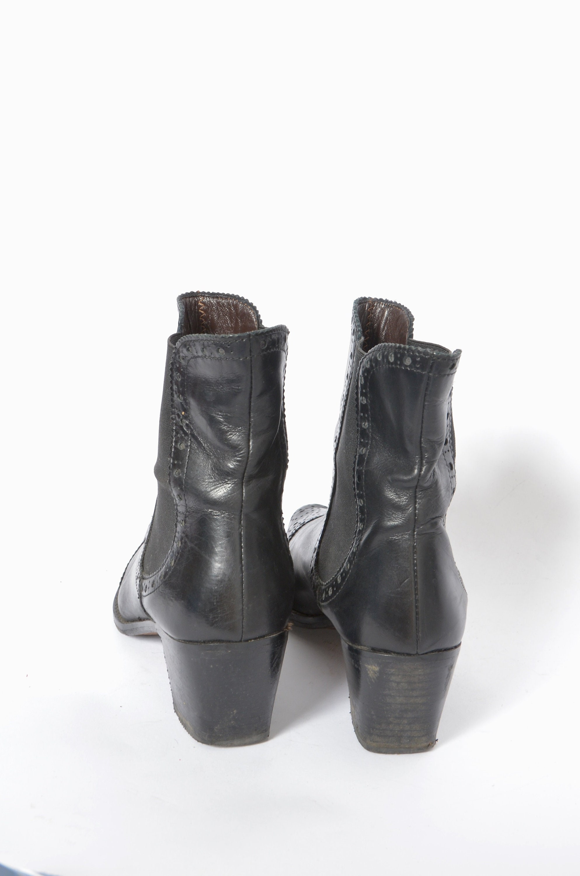 Vintage 90s Italian Leather Chelsea Boots: Black Chunky Heel  display picture 3