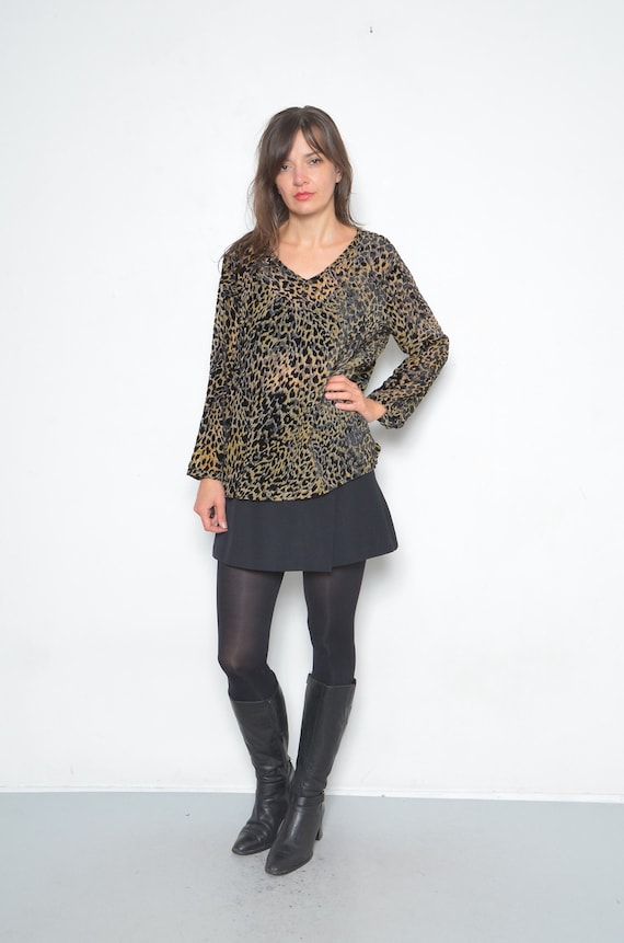 Leopard Print Mesh Top / Vintage 90's Brown Animal Print Long Sleeve Blouse / See Through Long Sleeve Top Size Extra Large - Etsy Leopard Print Mesh Top / Vintage 90's Brown Animal Print Long Sleeve Blouse / See Through Long Sleeve Top Size Extra Large - Etsy