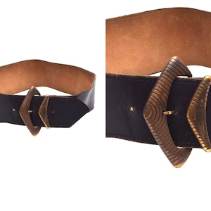 Vintage 90s Black Leather Belt with Engraved Arrow Shaped Brass Buckle