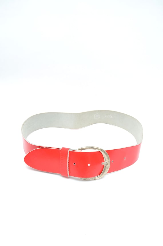 Vintage Red Leather Italian Belt Size L Vintage Italian Red Leather Belt with a Silver Buckle Belt  main image 3