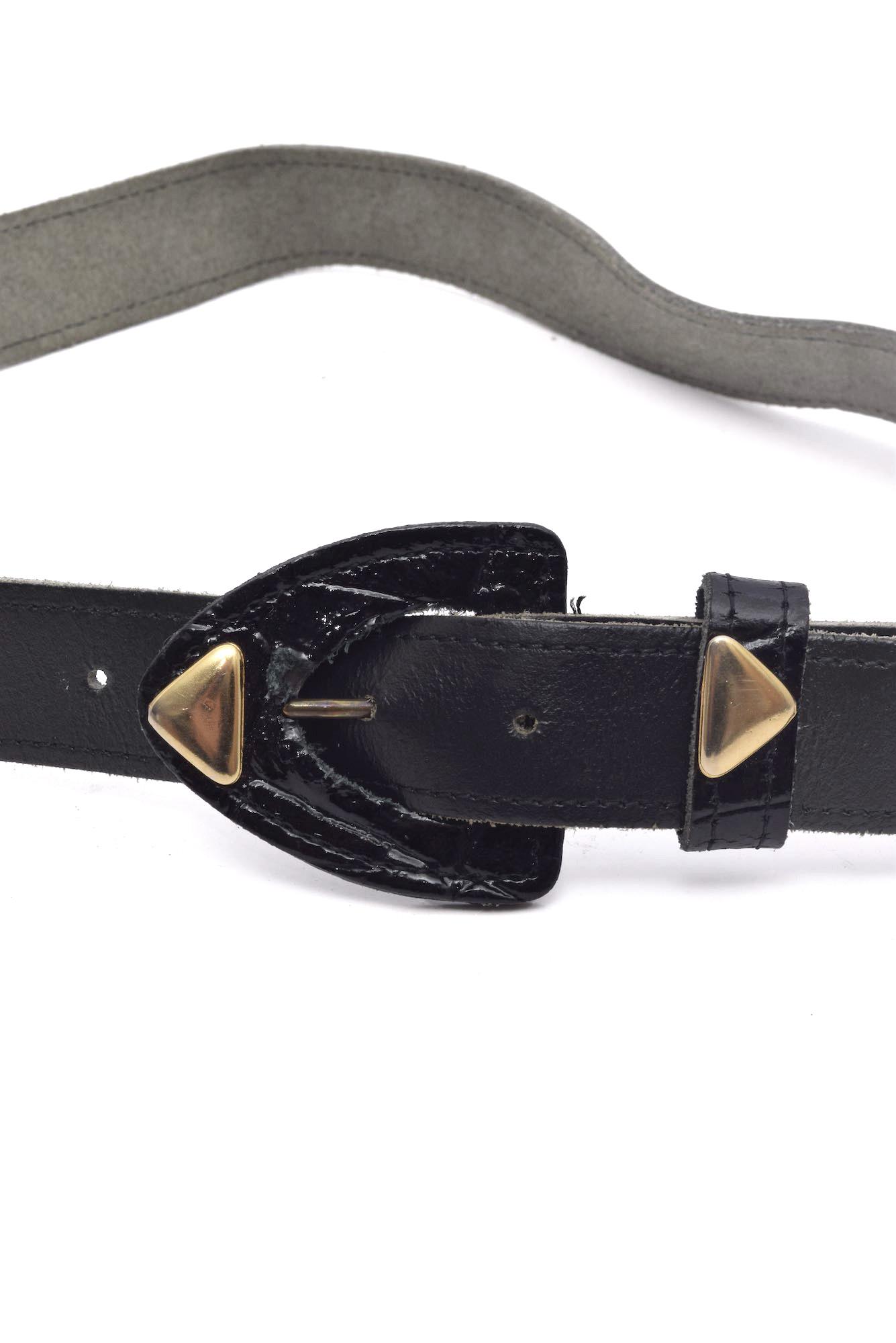 Vintage 80s minimalist black leather belt with gold buckle Vintage Black Leather Belt: Round Gold Buckle, Minimalist  main image 3