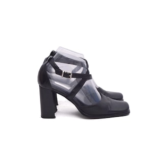 Sandales en cuir noir à talons épais vintage des années 90