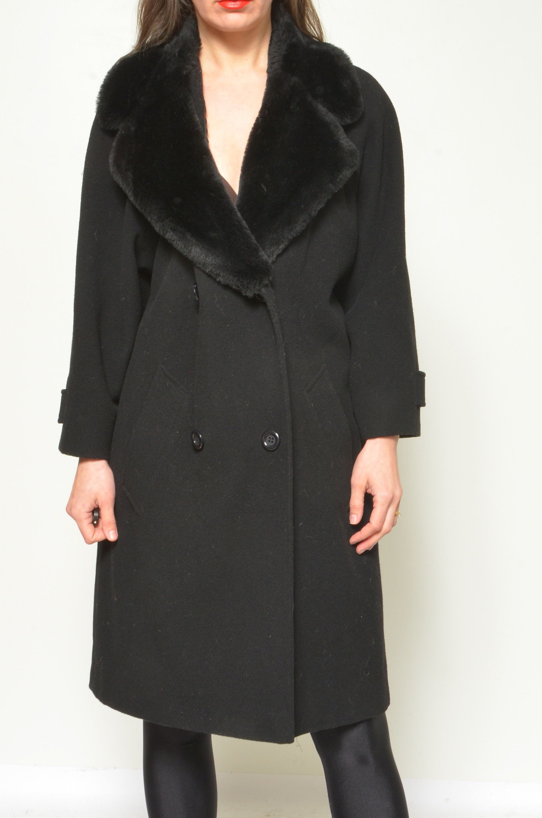 90s Vintage Wool Coat: Black Fur Collar Winter Jacket (size Medium