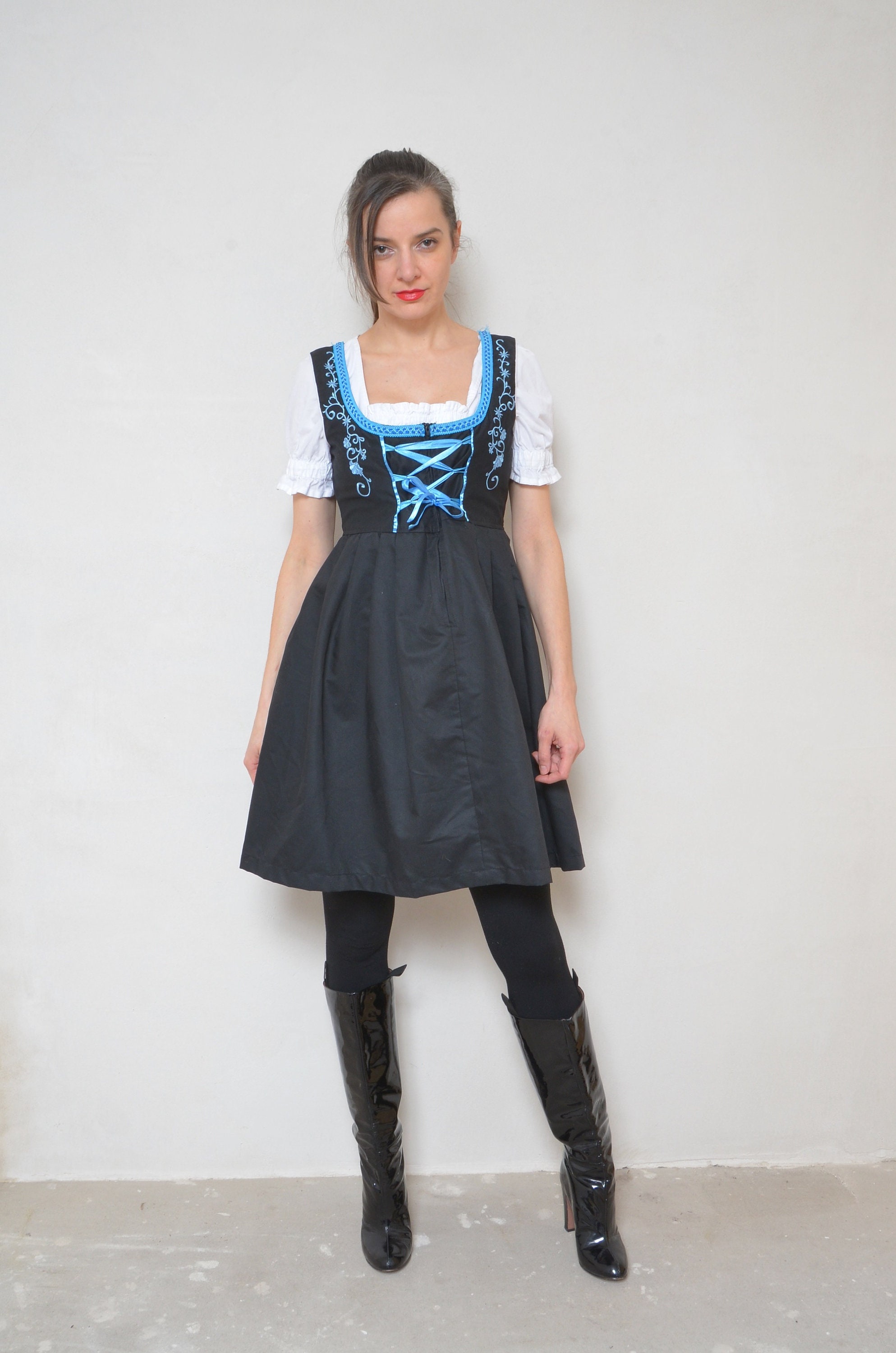 Vintage Embroidered Dirndl Dress: 90s German Austrian Tyrol Dress, Size XS/S