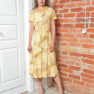 Vintage 90s  Yellow Geometric Button Floral Midi Dress - Size Medium