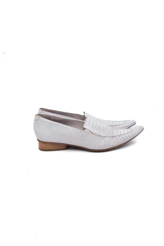 Vintage 90s White Real Leather Snakeskin Loafers – Pointy Toe Slip