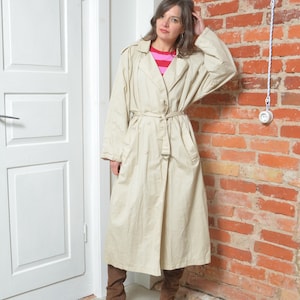 Vintage 90s Beige Trench Coat – Belted Long Jacket, Size Medium