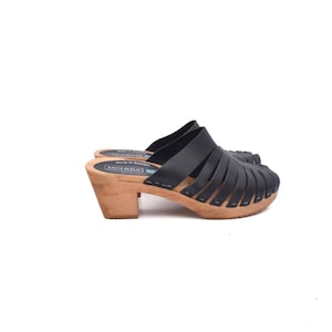 Vintage 90s Swedish Black Leather Platform Clogs – Woven Design, Rubber Soles – Size 37 EU