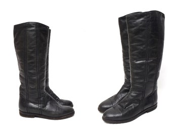 Vintage 90s Tall Black Leather Boots - Faux Fur Lined (Size 5.5 US)