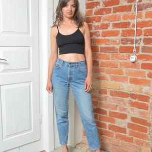 Levi&#39;s 551 Blue Jeans Size 4 – Vintage 90s Relaxed Fit High Waist Tapered Denim