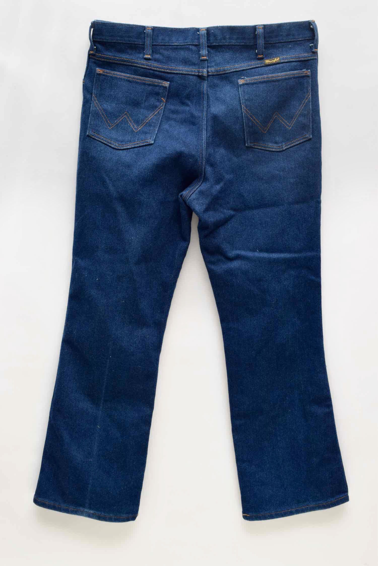 Wrangler Jeans / Vintage 90s Wide Flair Leg Denim Jeans Made