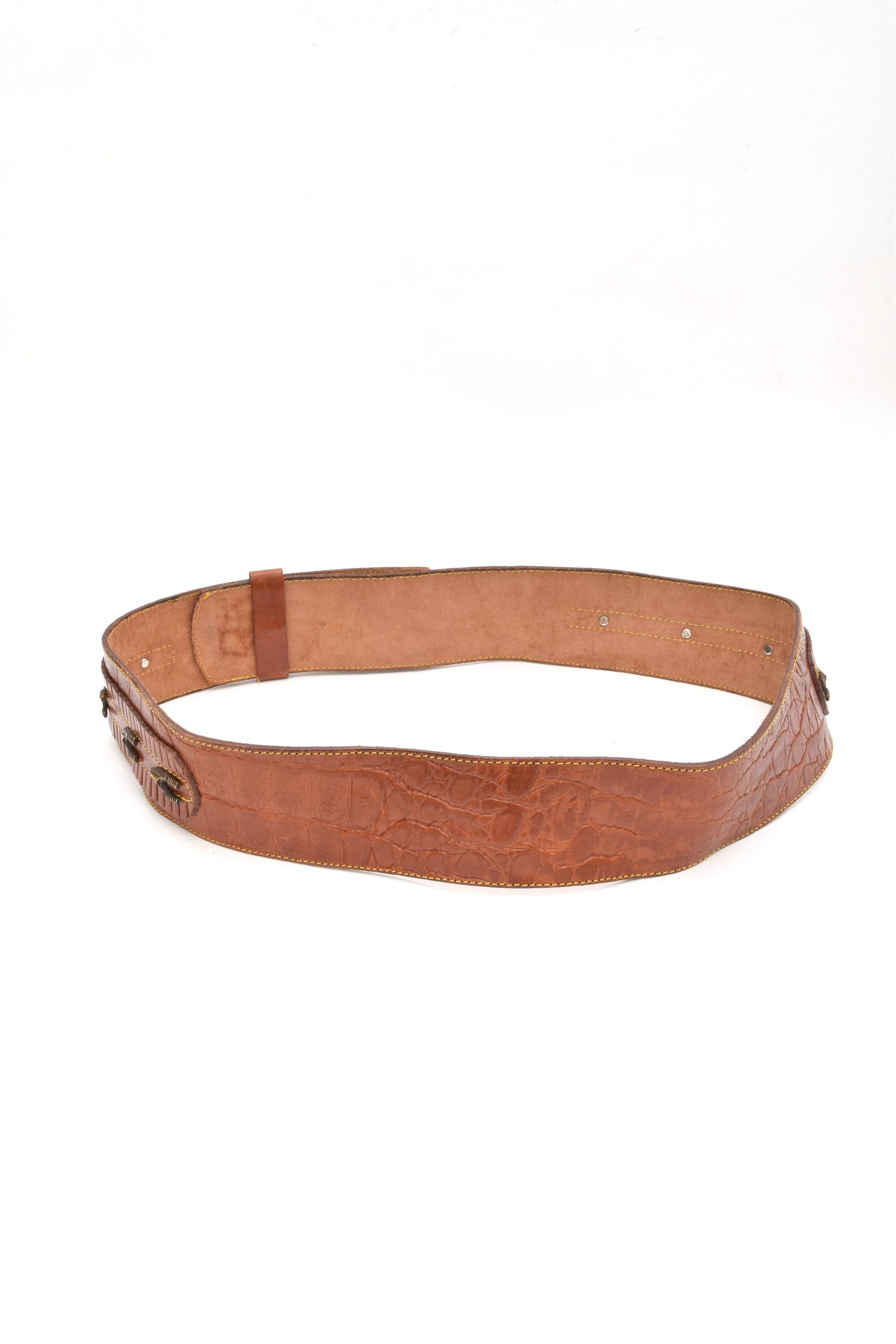 VTG 90s Western Leather belt with leather arrow inset 1 1/2 main image 3