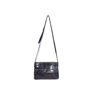 Bolso de hombro vintage de piel negra de los años 90 de The Monte. Múltiples compartimentos. Correa ajustable.