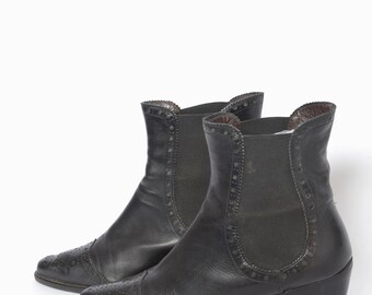 Vintage 90s Italian Leather Chelsea Boots: Black Chunky Heel  display picture 2