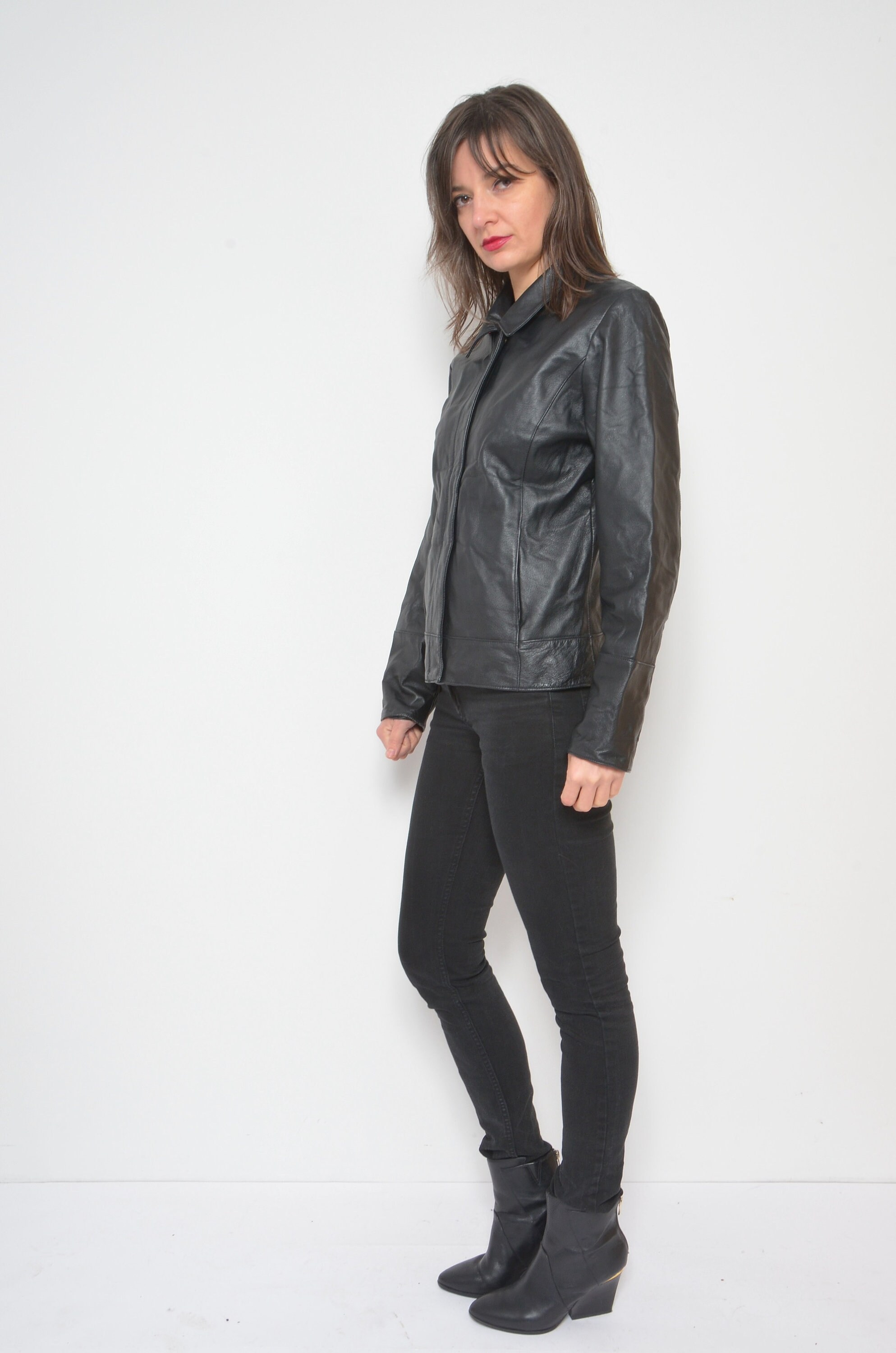 90s vintage short leather jacket （ S ） Real Leather Zipper Jacket / Vintage 90s Genuine Leather