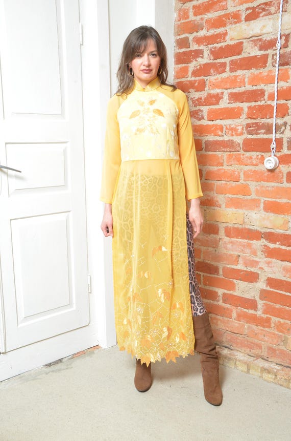 90s asian dress In the 90s & 00s, a popular type of dress for many girls was the cheongsam : r/nostalgia