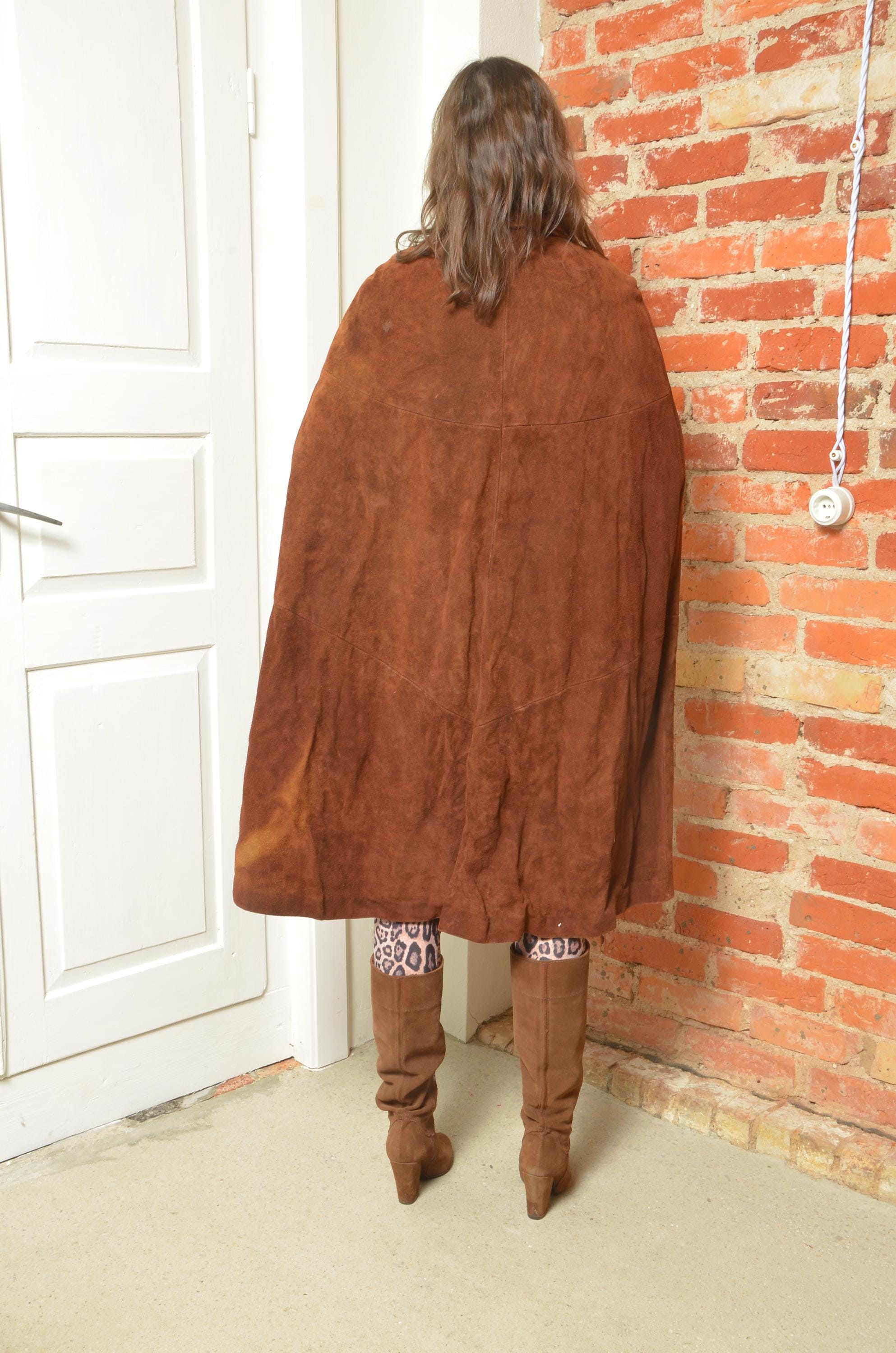 Vintage 70s Embroidery Suede Leather Zipper Cape Poncho