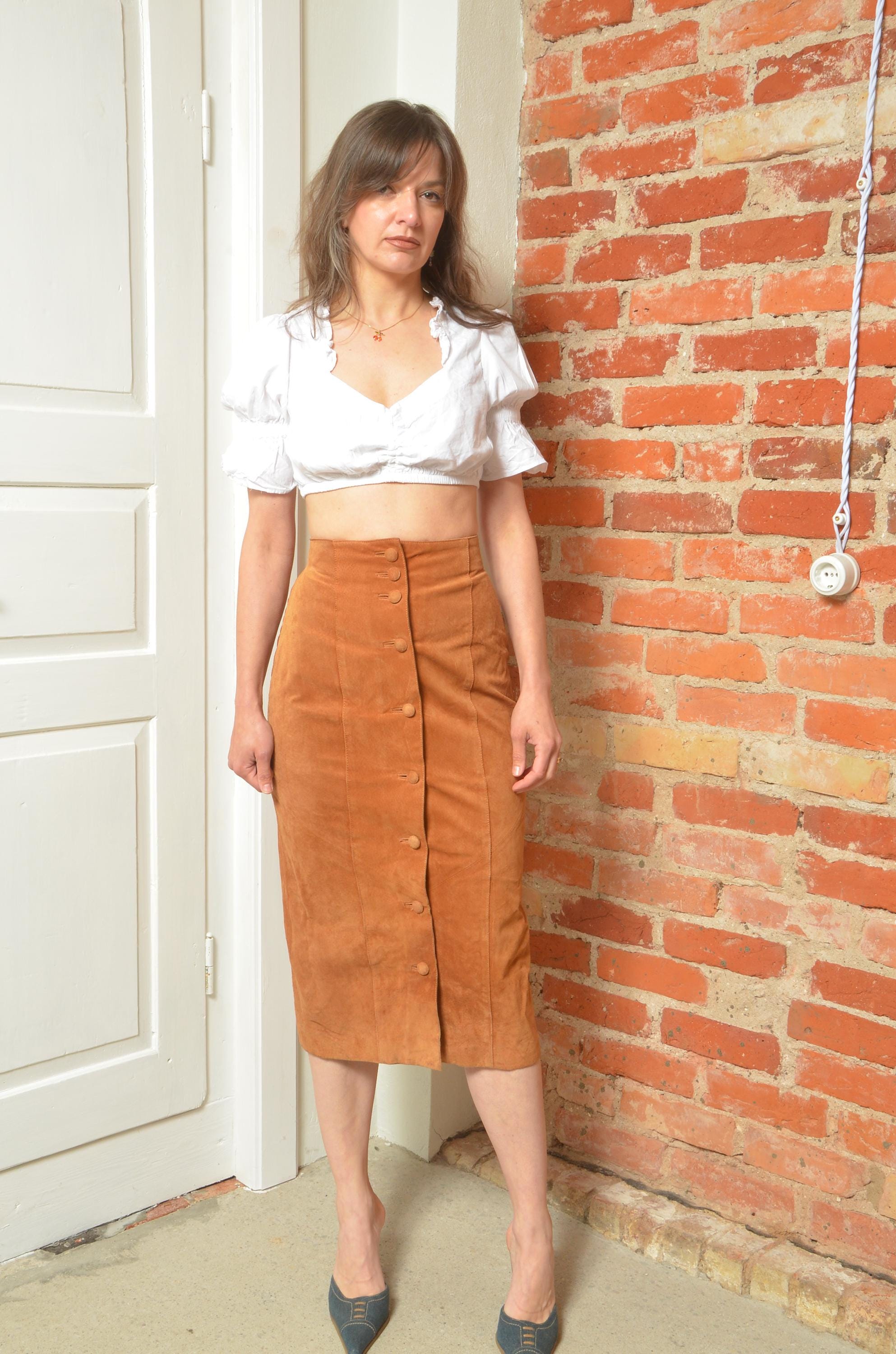 ★RAIVE★ Suede Flare Skirt in Camel VW4SS12392 Suede Flare Skirt in Camel VW4SS123-92 - 레이브