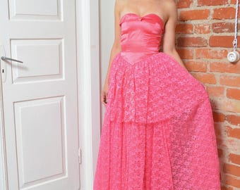 Abito lungo vintage anni '80 in pizzo rosa shocking senza spalline - Abito da ballo audace, taglia XXS