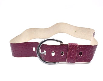 Vintage 1960s Purple Belt With Brass Buckle / 60s Mod Cinch  display picture 3