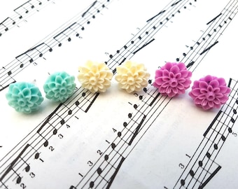 Flower earrings, 3 pairs chrysanthemum studs, pastel lilac, aqua, ivory set of three