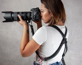 Double sangle d'appareil photo en cuir personnalisée, sangle de harnais professionnelle personnalisée pour support d'appareil photo de photographe - Cadeau pour lui Cadeau pour elle Marron, noir