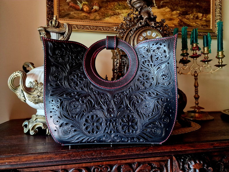 Tooled leather tote bag with hand carved technique. Hand Engraved Bag Gift, Birthday Gift, Tooled leather saddle bag image 2