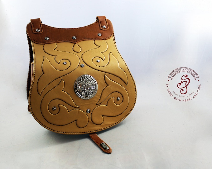 Hand-tooled leather shoulder bag in vintage style, carved sheridan bag, cowgirl tooled leather purse, western Hand-tooled shoulder bag