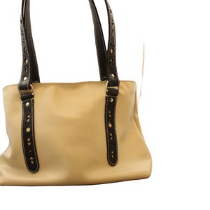 Premium Artisan Women&#39;s Shoulder Bag - Double Straps, Zipper Closure, Leather Crossbody Bag, 1 Large Compartment, 2 Inner Pockets