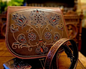 RTS Artisan Hand Tooled Leather Cross Body Bag With Traditional Szekler Seam and Bonus Wallet, Shoulder Clutch Bag, Christmas Gift for Her