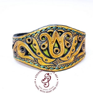 Leather cuff with tulip flower, Wide Brown Leather Cuff Bracelet - Floral Vine Hand Tooled - Made of Top Quality Veg Tanned Leather
