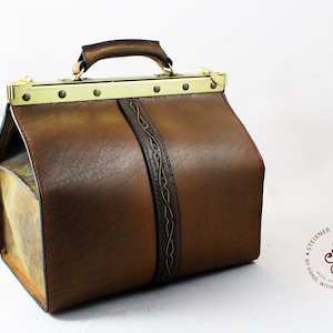Personalized Leather Doctor Bag, Men's Small Medical Bag Purse, Leather Handbag for Women, Small Travel Bag, Leather Bag, Personalized Gift