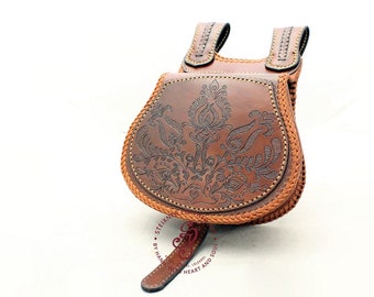 Floral Engraved leather Pouch, Leather Belt Pouch, Viking Pouch Corset Belt Pouch Fanny Pack for Women Leather Hip Bag, Bum Bag women