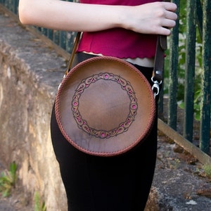 SCHOUDERTAS, crossbodytas, ronde tas, leren crossbodytas, leren crossbodytas, crossbodytassen, kleine leren tas, roze tas