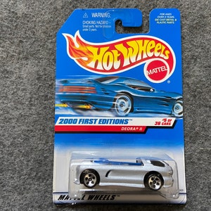 Deora II 2000 First Editions Hot Wheels *Buy 4, get 50% off*