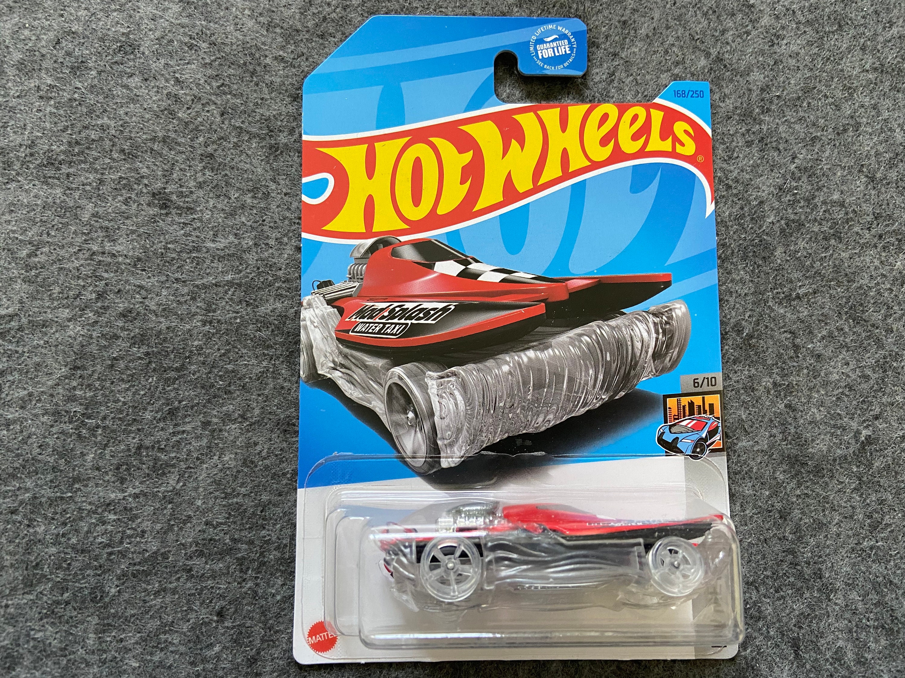 Hot Wheels Mad Splash HW Metro – 1/64 Scale Die-Cast Car, Yellow, 168/250 In Series - View #4
