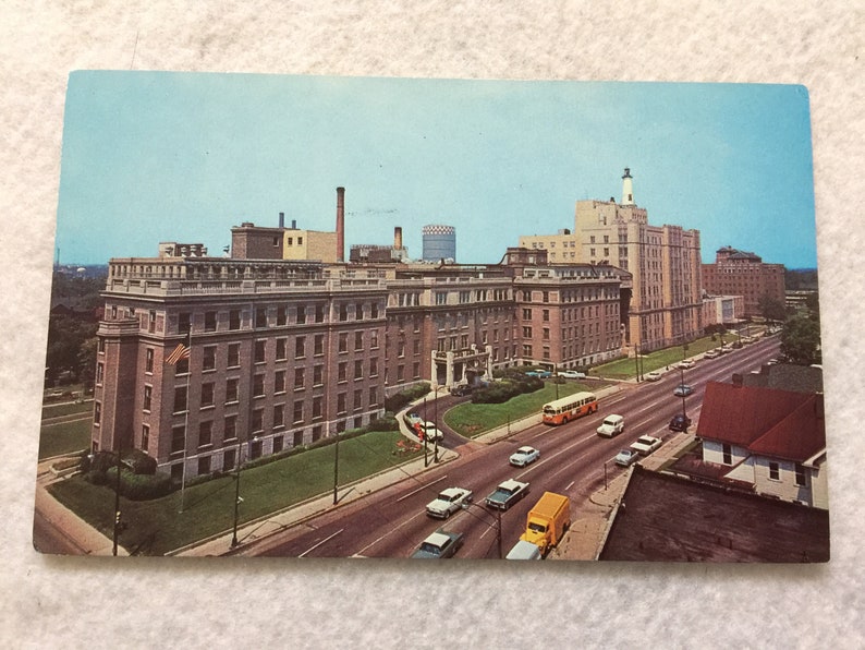 Methodist Hospital, Indianapolis, Indiana Vintage Postcard