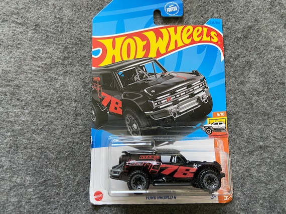Hot Wheels '21 FORD BRONCO / HW HOT TRUCKS 1/10 / Lote E 2025  Mattel 1 64 I.1014308100