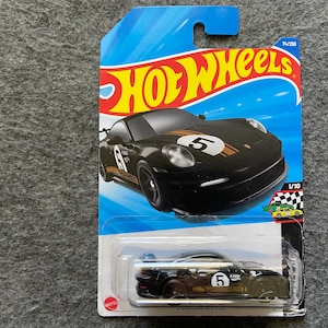 Porsche 911 GT3 HW Race Day Hot Wheels *Buy 4, get 50% off*