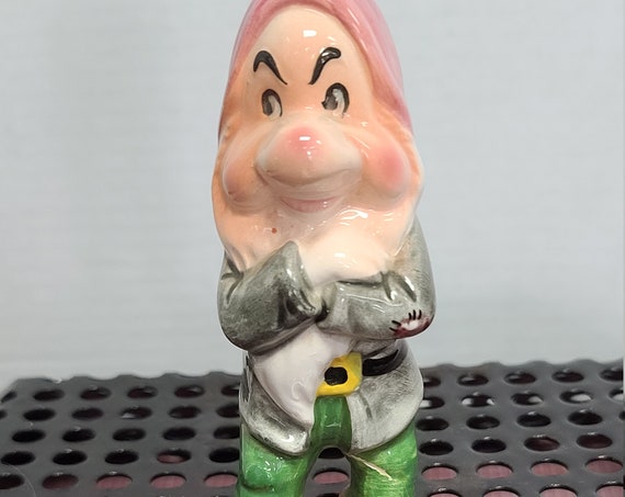 Snow White Dwarf Doc