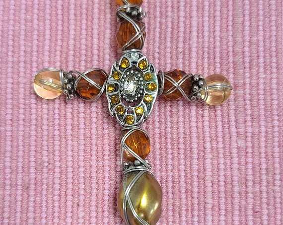 Cross pendant