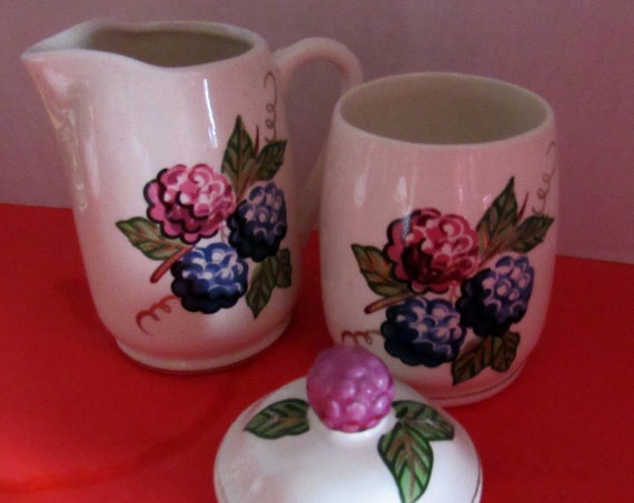 Knotts Berry Farm Sugar Bowl and Creamer