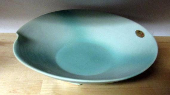 Asian Art pottery blue bowl