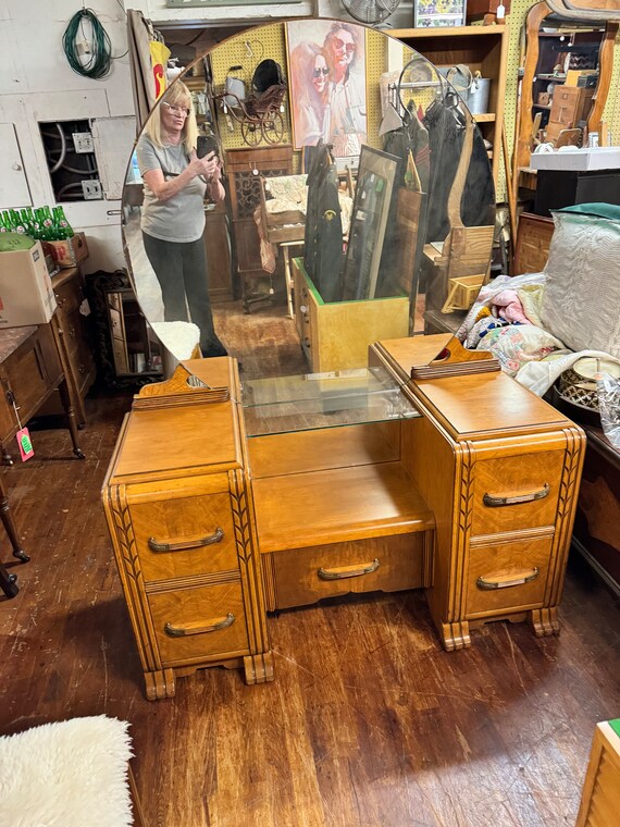 Art Deco Waterfall Vanity and bench