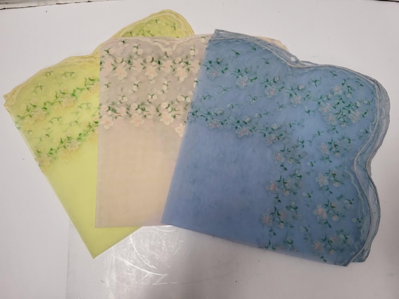 Floral Lace Hankercheif