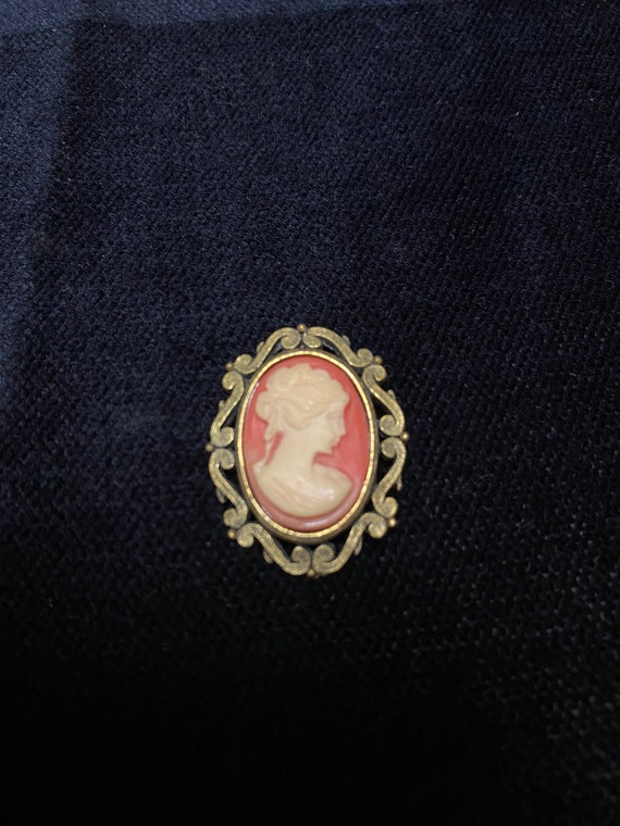 Cameo Brooch Pendant