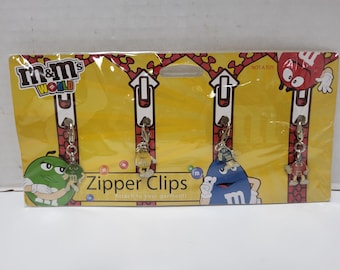 M&M Zipper Clips