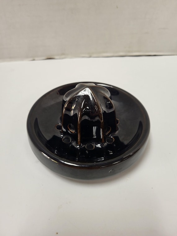 Vintage Redware Citrus Reamer, 1950s Kitchenalia